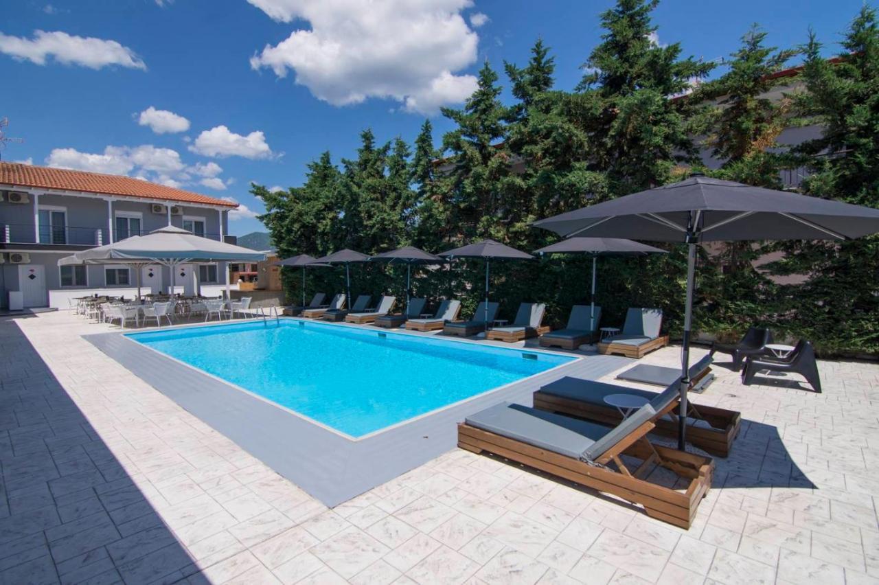 Philoxenia Suites Vrasná エクステリア 写真