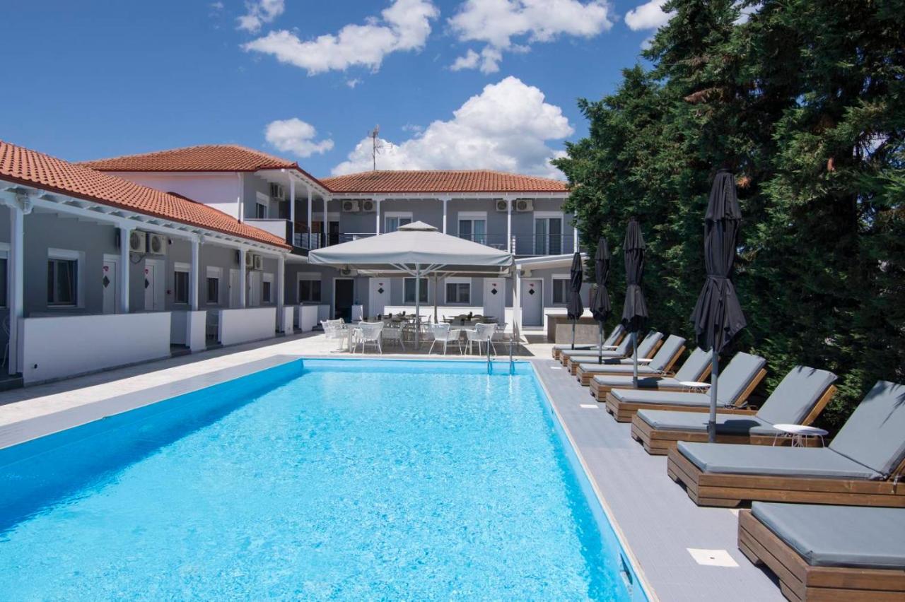 Philoxenia Suites Vrasná エクステリア 写真