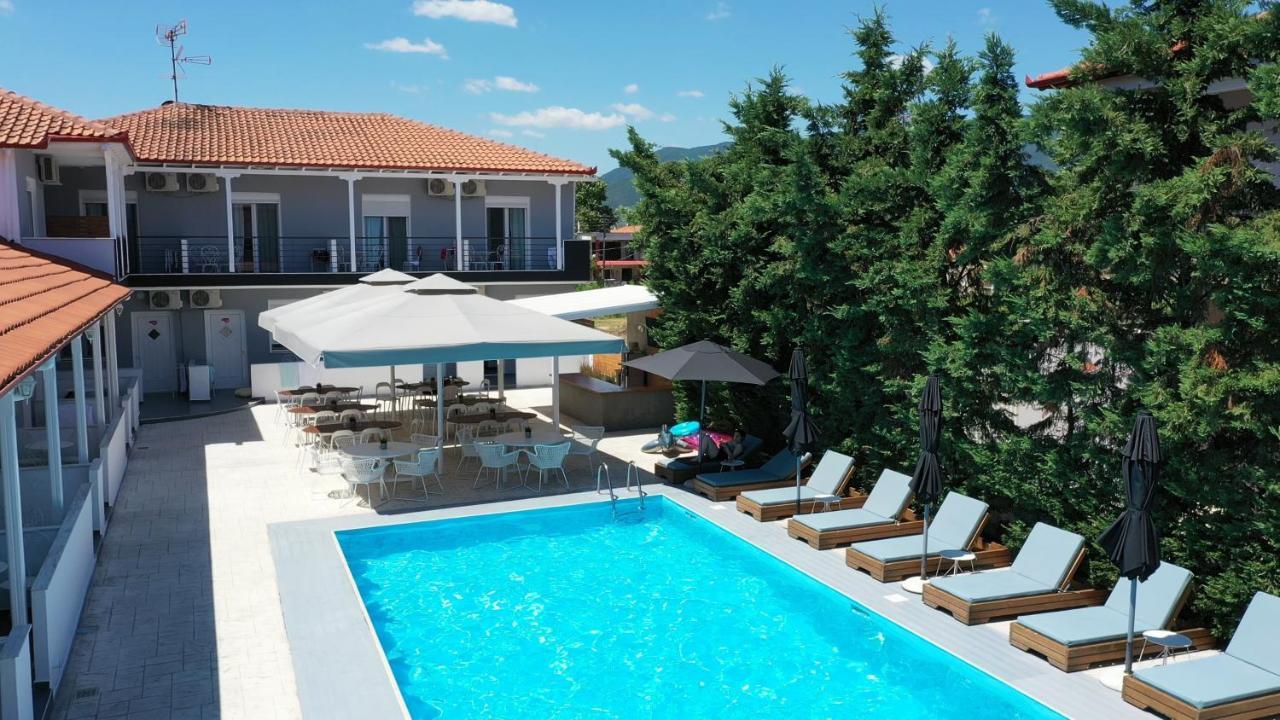 Philoxenia Suites Vrasná エクステリア 写真