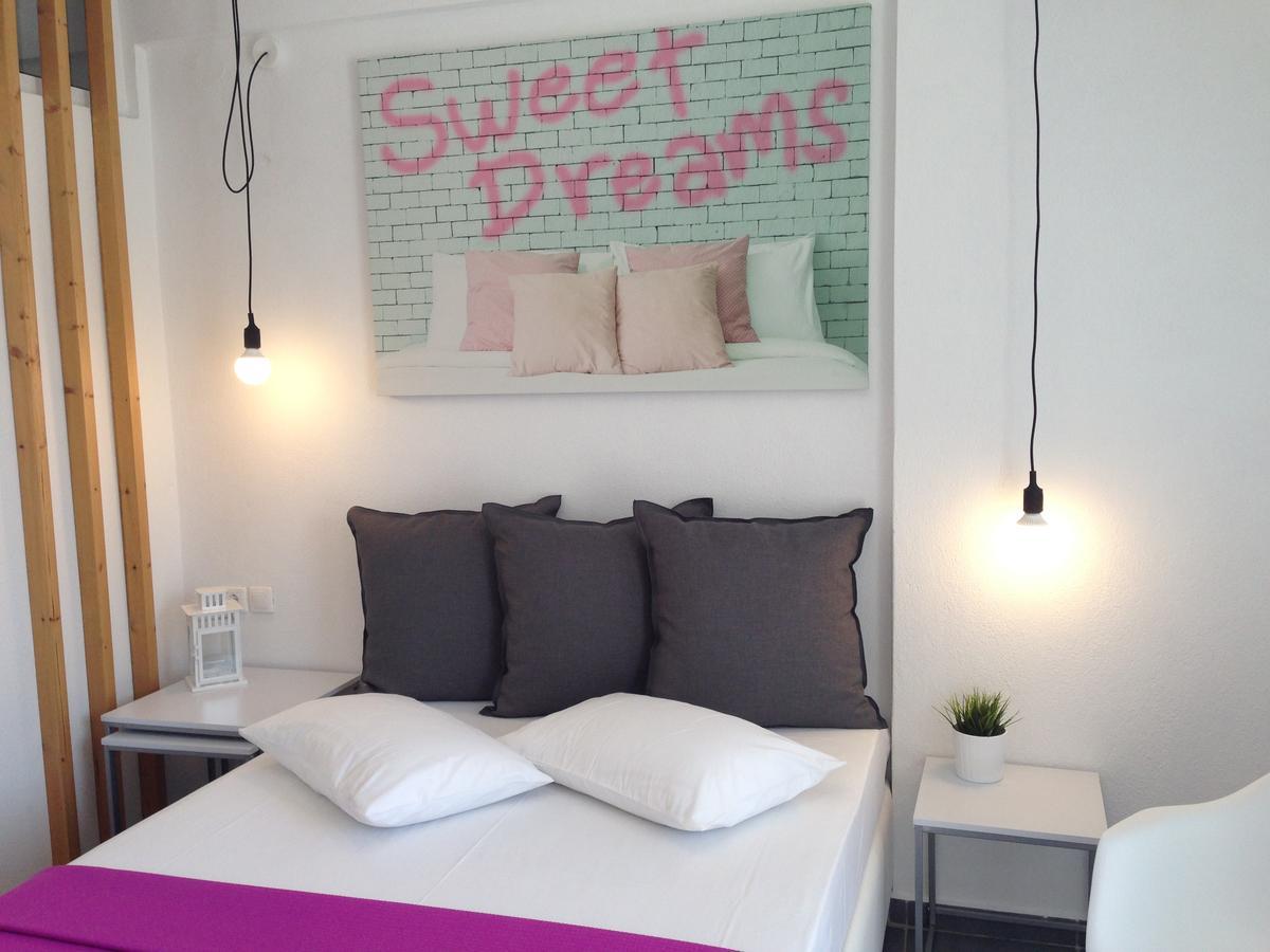 Philoxenia Suites Vrasná エクステリア 写真